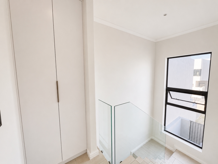 4 Bedroom Property for Sale in Sandown Western Cape